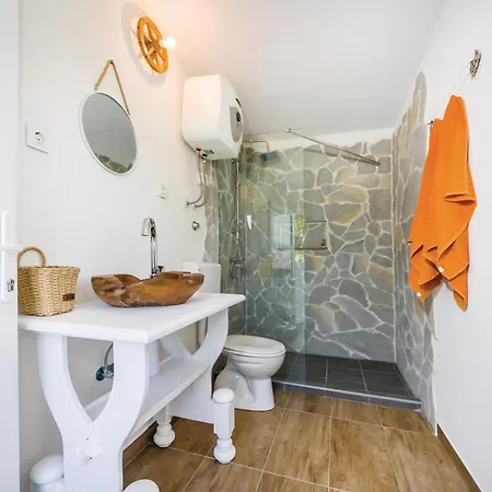 Casa vacanze Two-bedroom In Privlaka-sabunike *