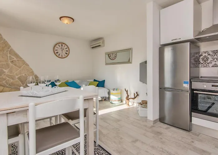 Two-bedroom In Privlaka-sabunike